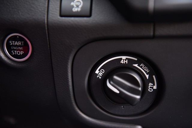 Nissan Frontier Vehicle Image 18