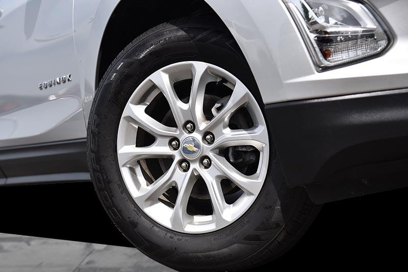Chevrolet Equinox Vehicle Image 03