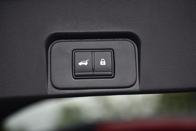Nissan Rogue Vehicle Image 27