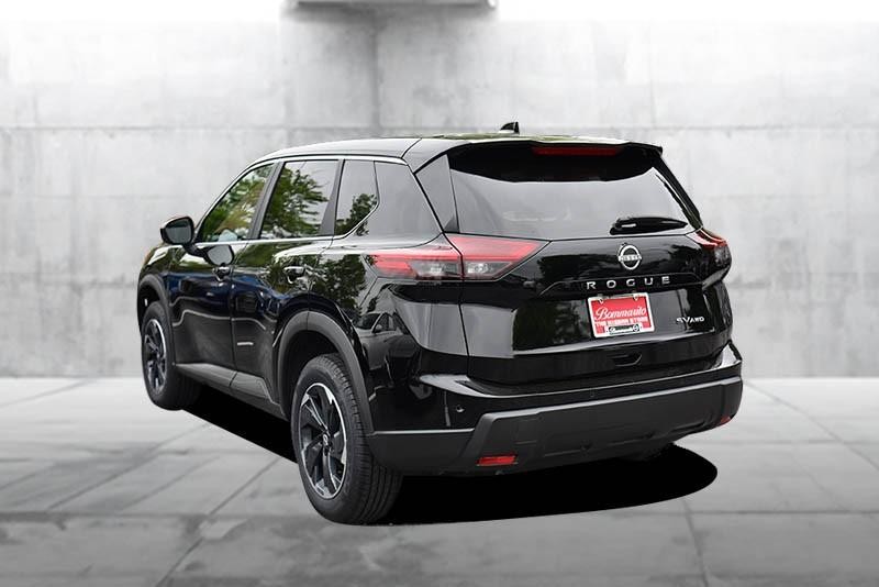 Nissan Rogue Vehicle Image 07
