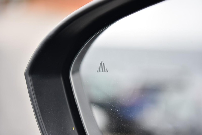 Nissan Rogue Vehicle Image 10