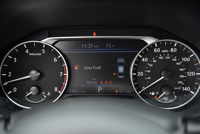 Nissan Altima Vehicle Image 12