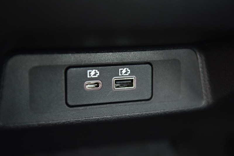 Nissan Altima Vehicle Image 23