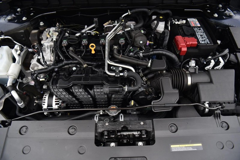 Nissan Altima Vehicle Image 25