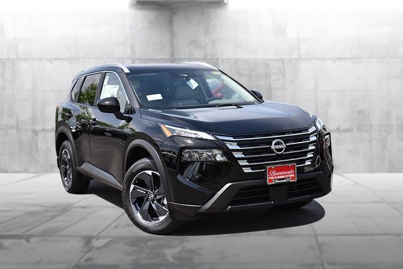 Nissan Rogue Vehicle Image 02