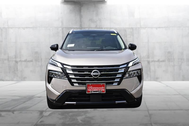 Nissan Rogue Vehicle Image 04