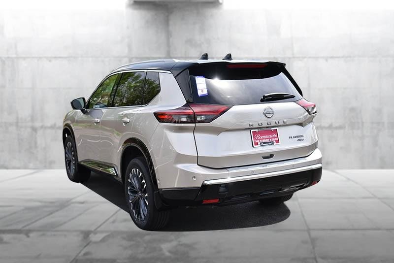 Nissan Rogue Vehicle Image 07