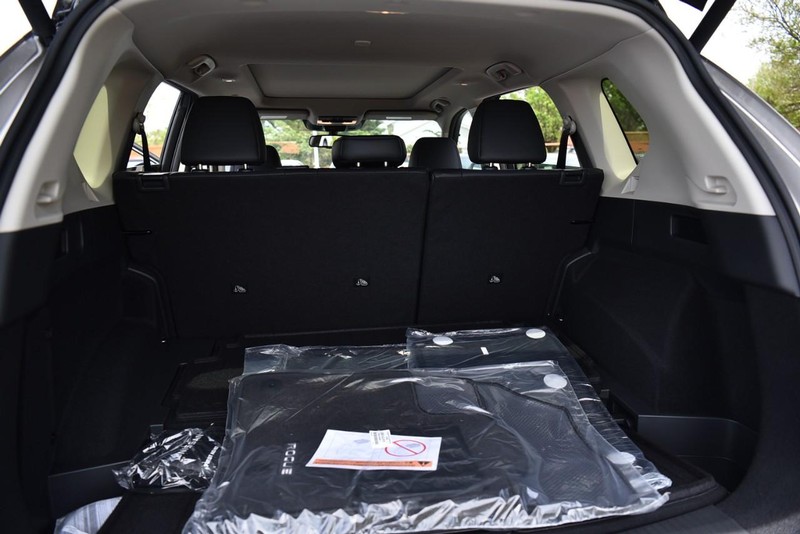 Nissan Rogue Vehicle Image 26