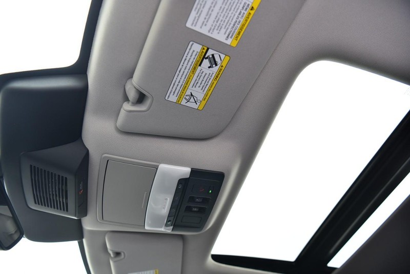 Nissan Pathfinder Vehicle Image 26