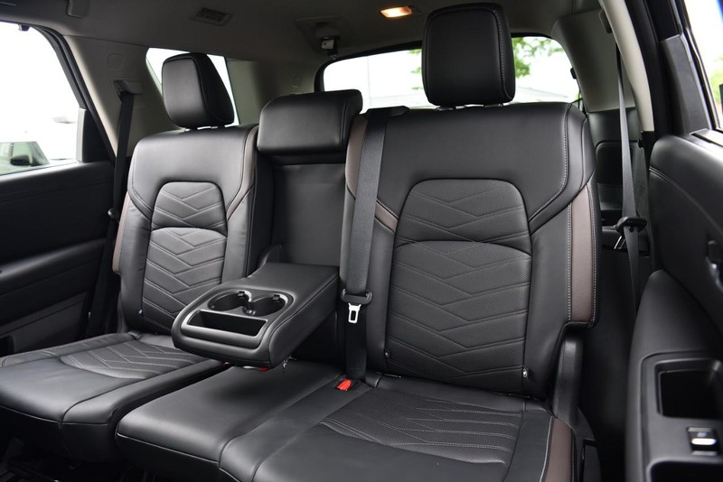 Nissan Pathfinder Vehicle Image 27