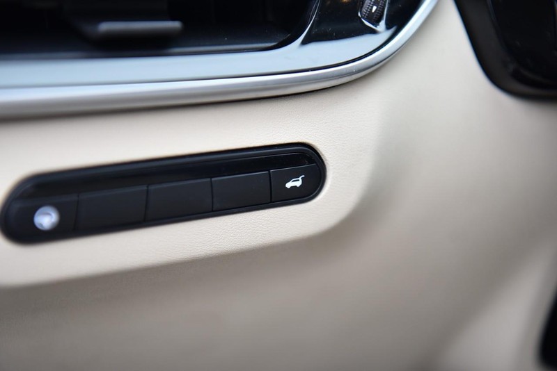 INFINITI QX60 Vehicle Image 13