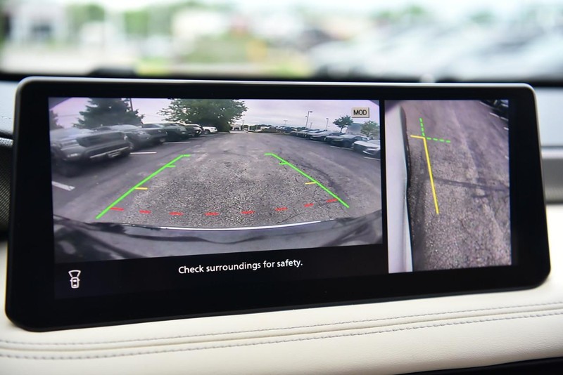 INFINITI QX60 Vehicle Image 18