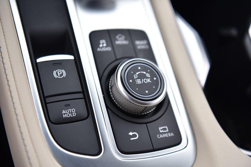 INFINITI QX60 Vehicle Image 23