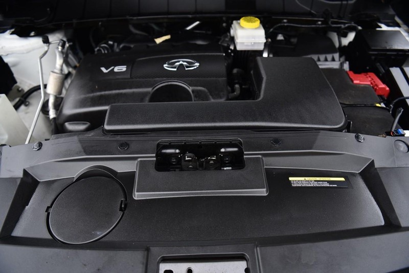 INFINITI QX60 Vehicle Image 34