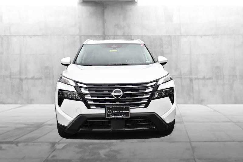 Nissan Rogue Vehicle Image 04