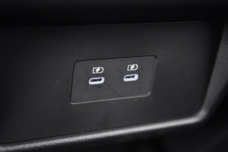 Nissan Rogue Vehicle Image 24