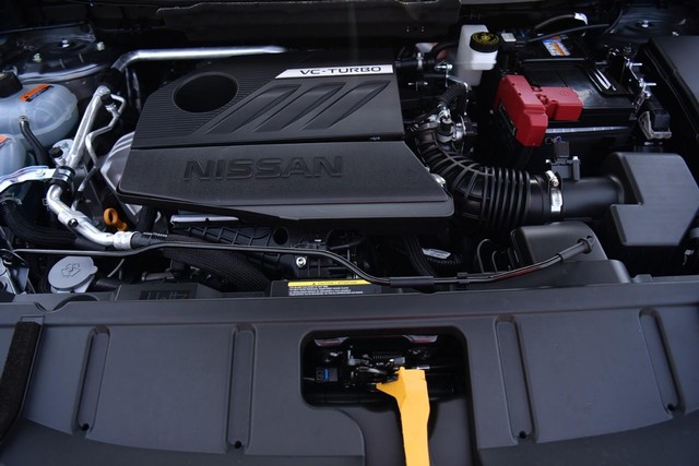 Nissan Rogue Vehicle Full-screen Gallery Image 28