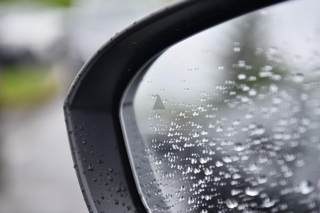 Nissan Rogue Vehicle Image 10