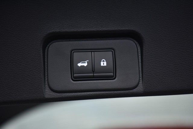 Nissan Rogue Vehicle Image 25