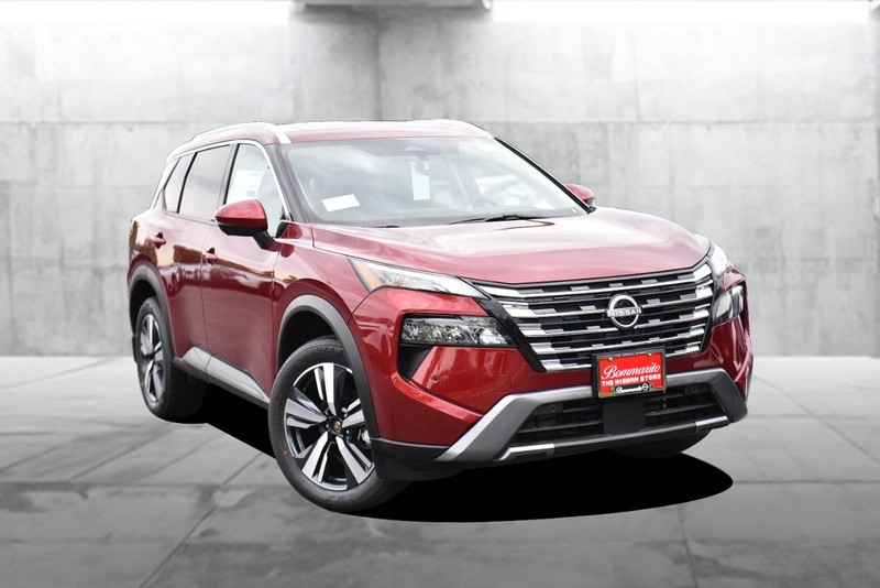 Nissan Rogue Vehicle Image 02