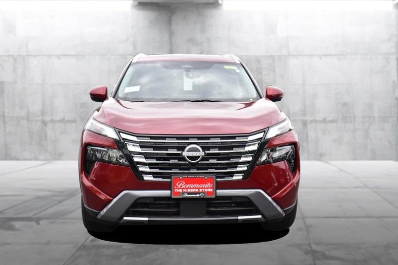 Nissan Rogue Vehicle Image 04
