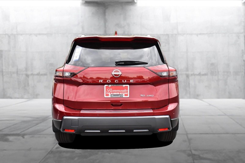 Nissan Rogue Vehicle Image 06