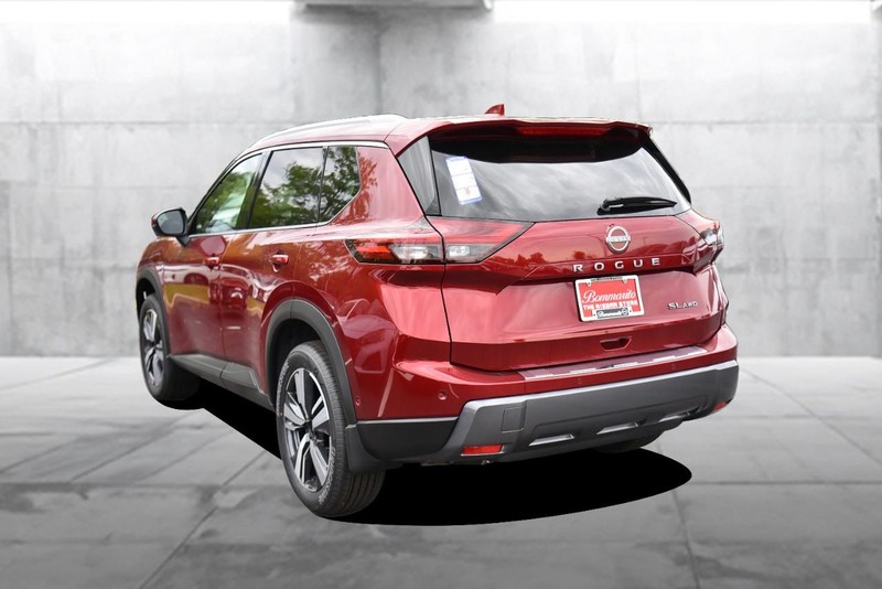 Nissan Rogue Vehicle Image 07