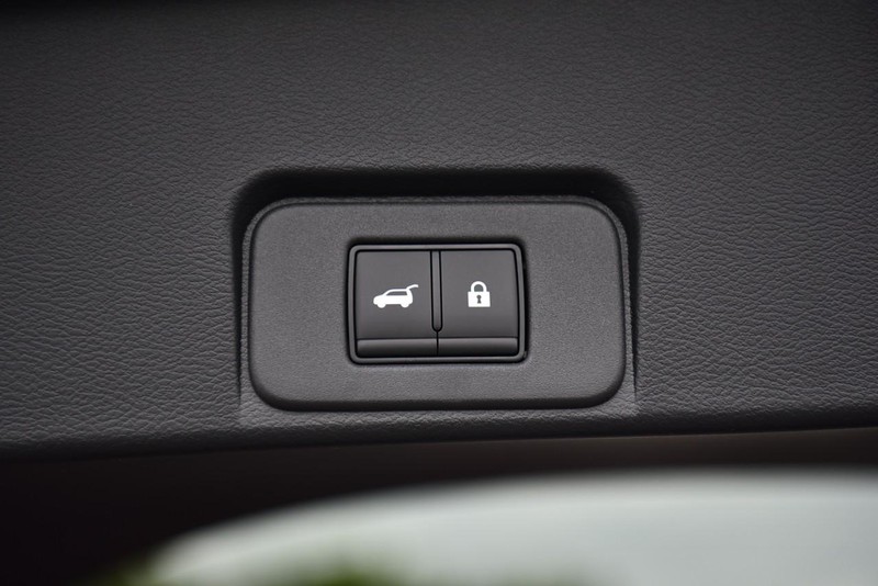 Nissan Rogue Vehicle Image 29