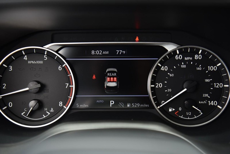 Nissan Rogue Vehicle Image 12