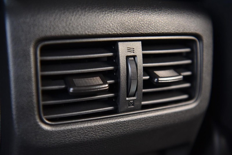 Nissan Rogue Vehicle Image 22