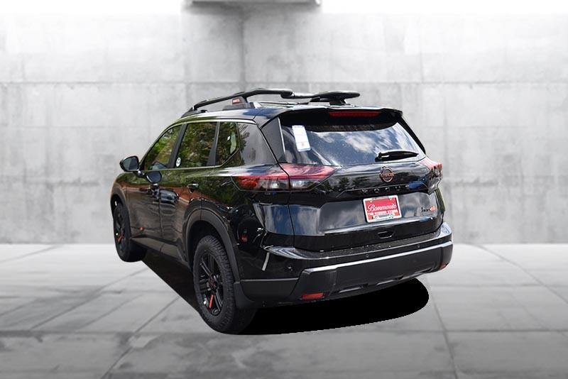 Nissan Rogue Vehicle Image 07