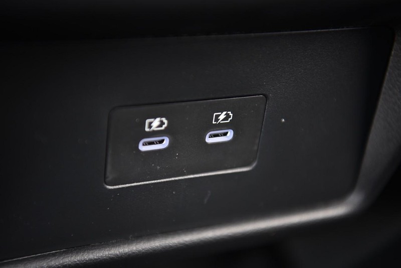 Nissan Rogue Vehicle Image 26