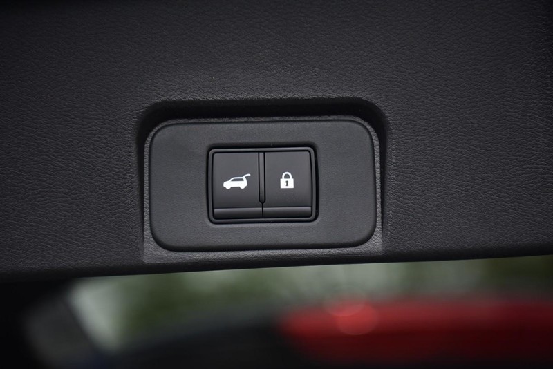Nissan Rogue Vehicle Image 28