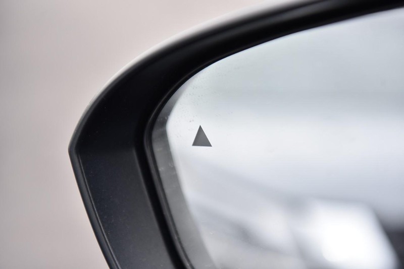 Nissan Rogue Vehicle Image 11