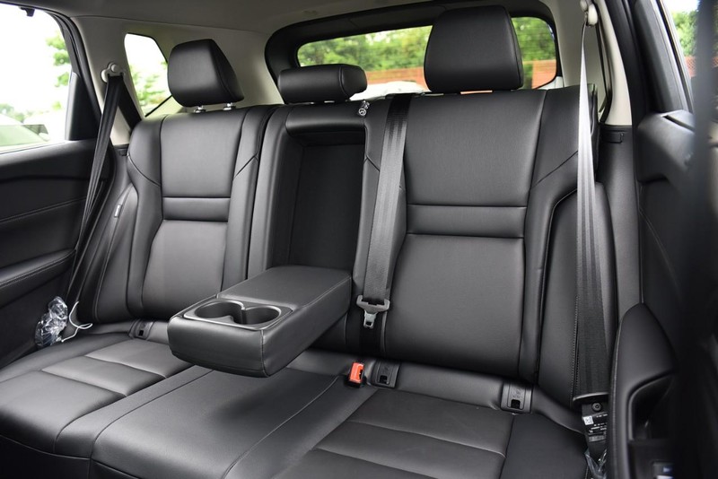 Nissan Rogue Vehicle Image 25