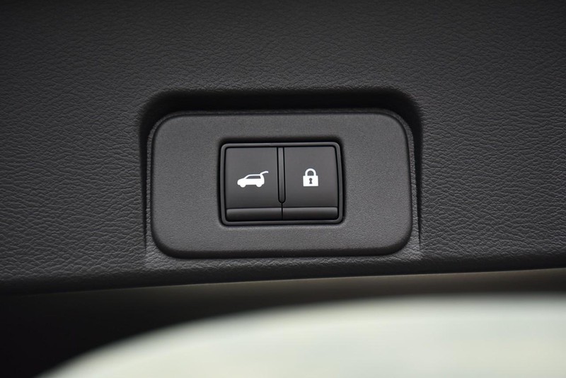 Nissan Rogue Vehicle Image 29