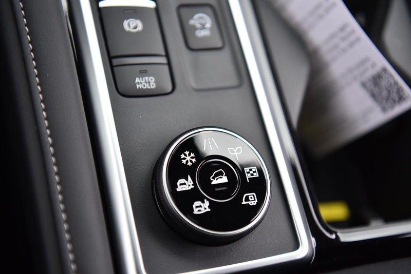 Nissan Pathfinder Vehicle Image 20