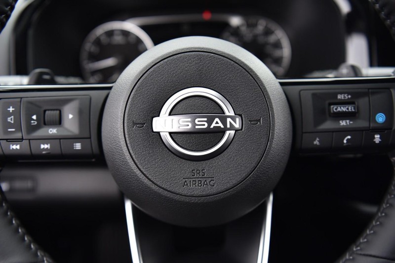 Nissan Pathfinder Vehicle Image 21