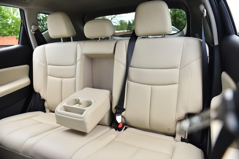 Nissan Murano Vehicle Image 24