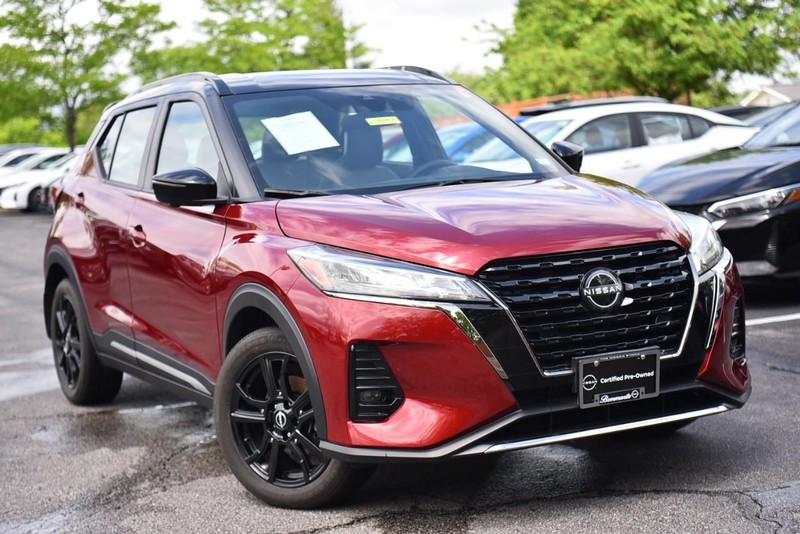 Nissan Kicks Vehicle Image 02