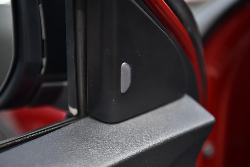 Nissan Kicks Vehicle Image 10
