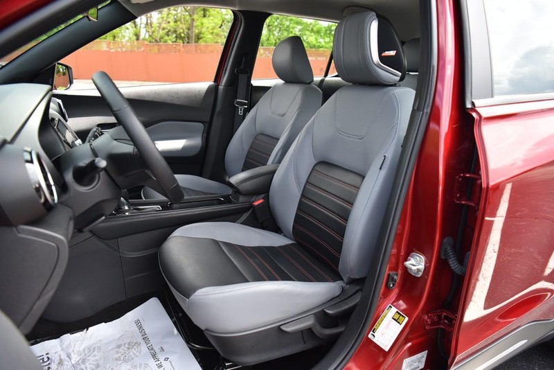 Nissan Kicks Vehicle Image 19