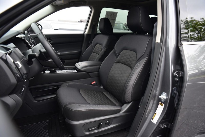 Nissan Pathfinder Vehicle Image 20