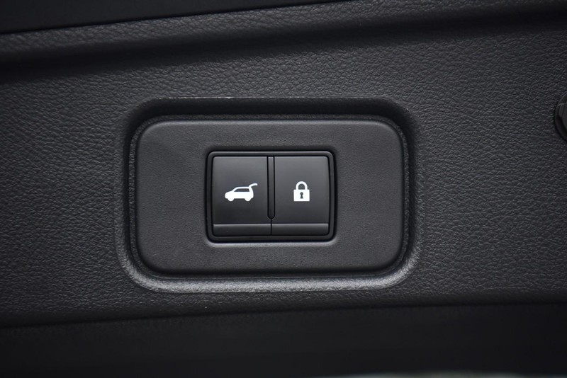 Nissan Pathfinder Vehicle Image 28