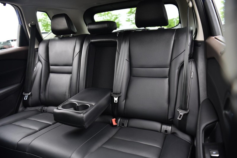 Nissan Rogue Vehicle Image 25
