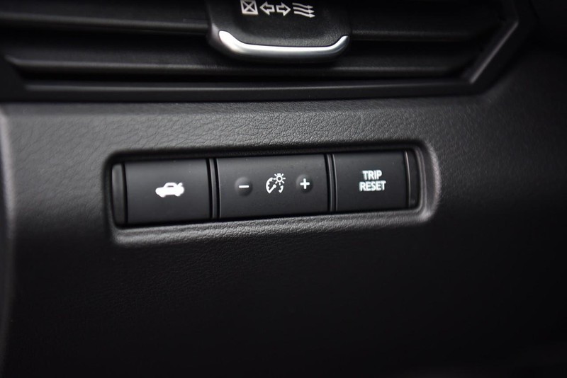 Nissan Altima Vehicle Image 11