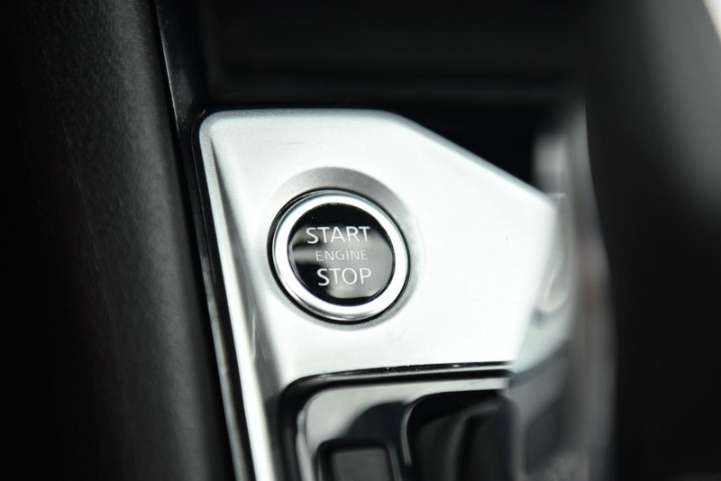 Nissan Altima Vehicle Image 17