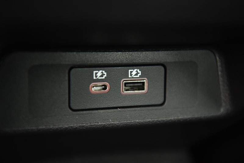 Nissan Altima Vehicle Image 22