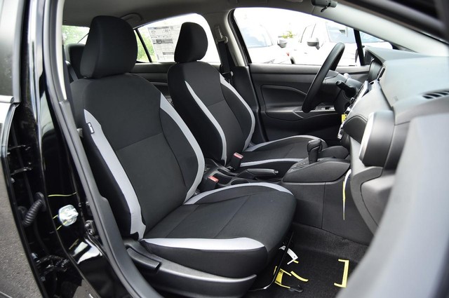 Nissan Versa Vehicle Image 18