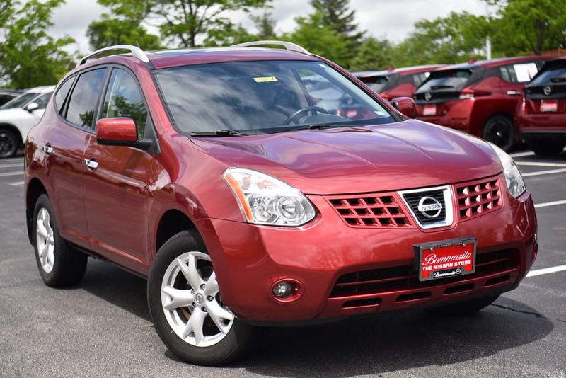 Nissan Rogue Vehicle Image 02
